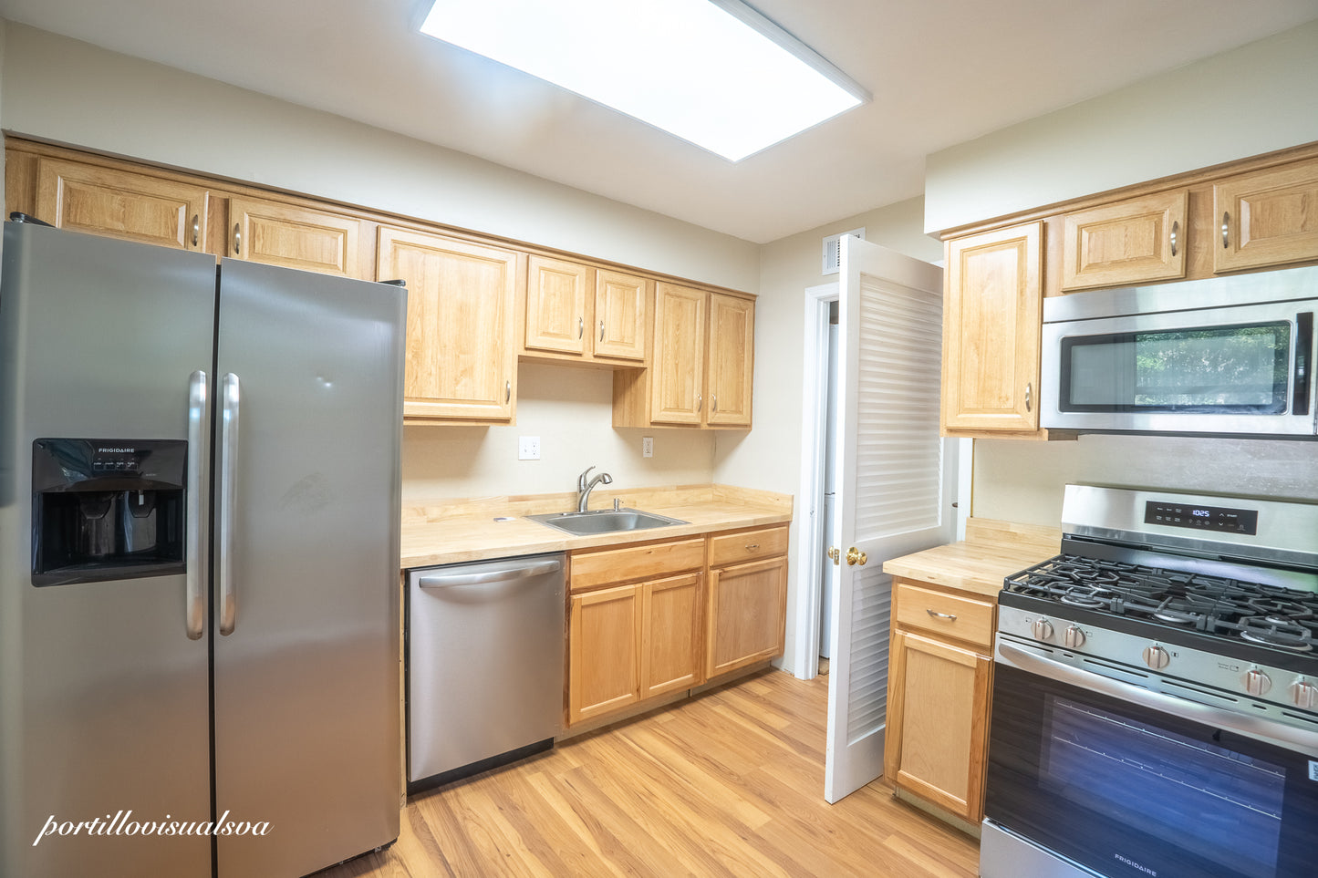Real Estate Photography Package – Interior & Exterior