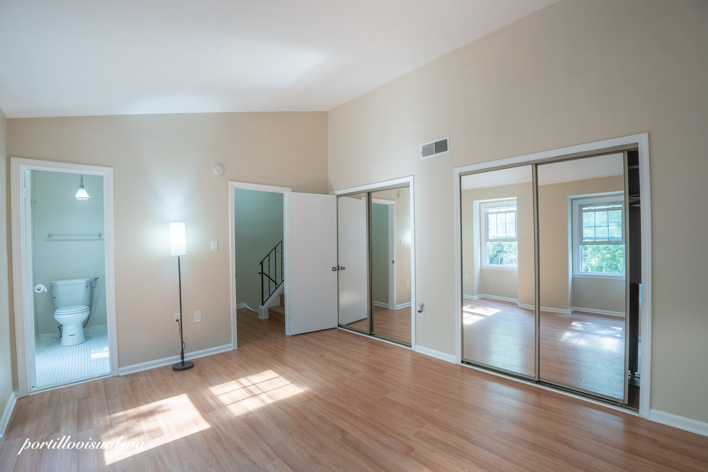 Real Estate Photography Package – Interior & Exterior